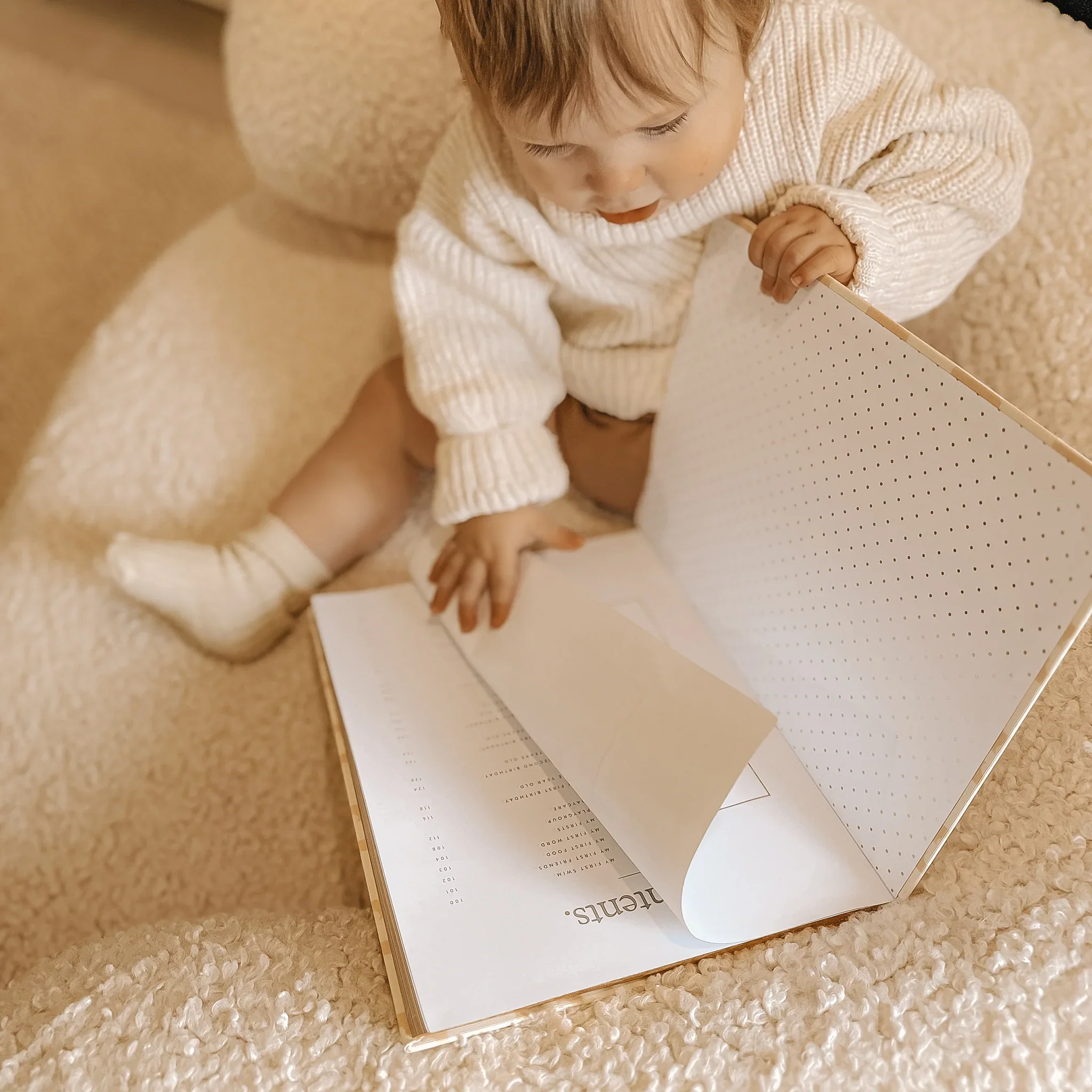 Baby Book | Daisy Grid - Image 2