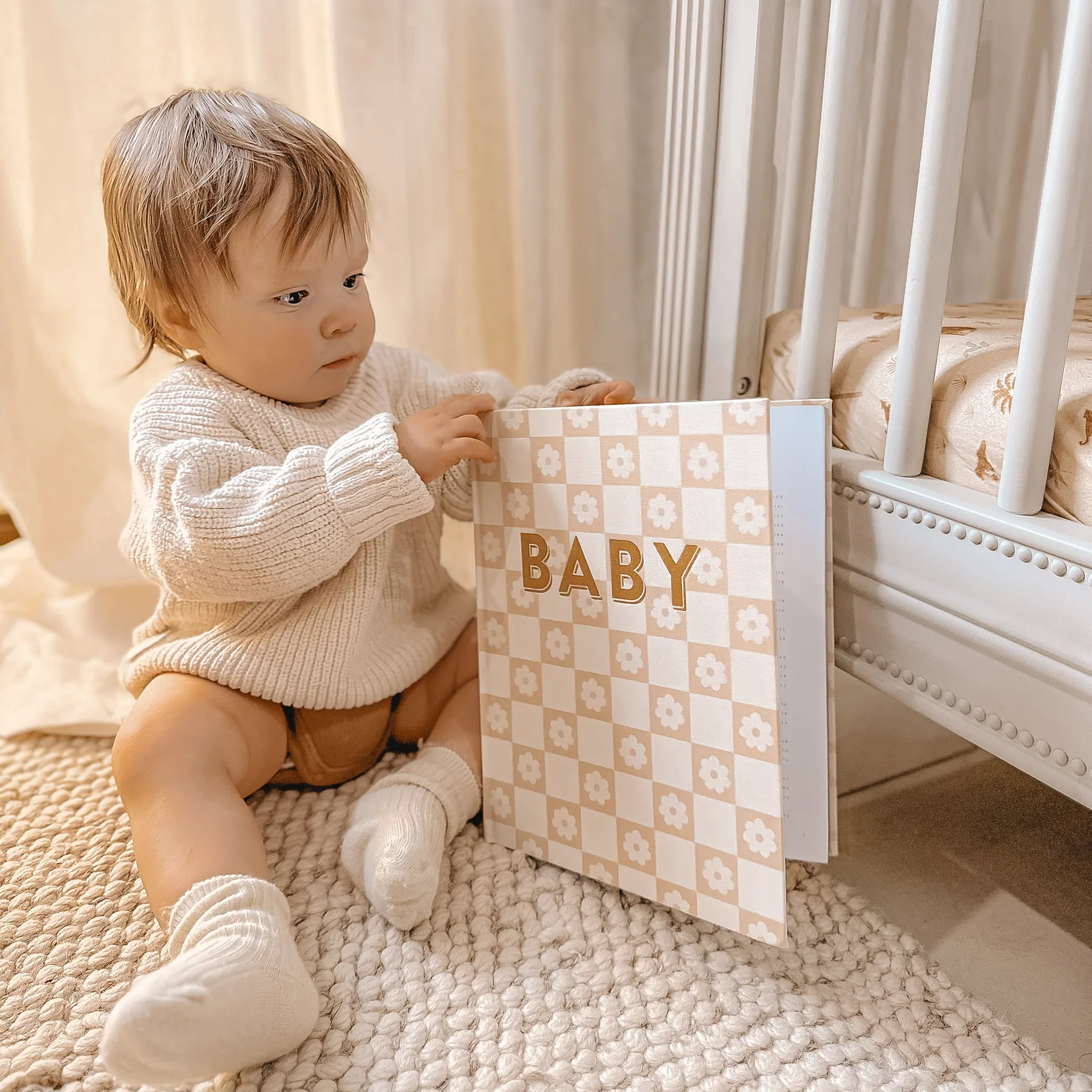 Baby Book | Daisy Grid - Image 3