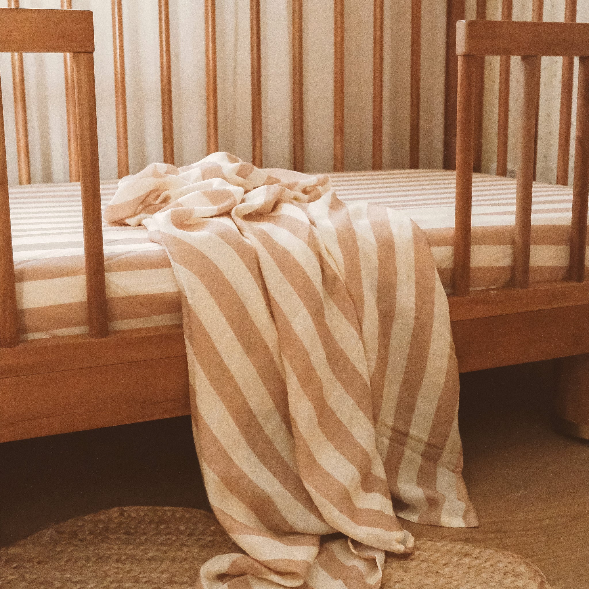 Cot | Fitted Sheet/Change Pad Cover | Organic - Coffee Stripe - Image 5